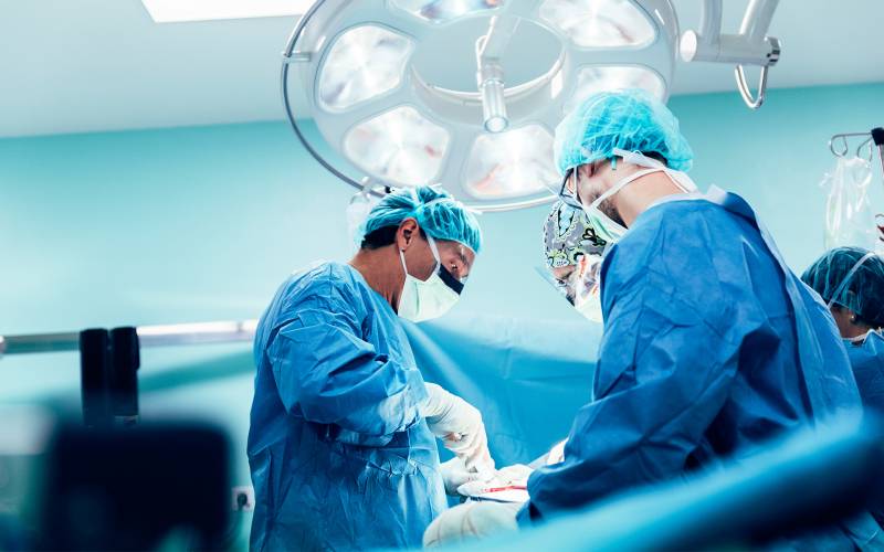 Chirurgiens spécialistes des opérations du pied et de la cheville à Médipôle Garonne Toulouse 31